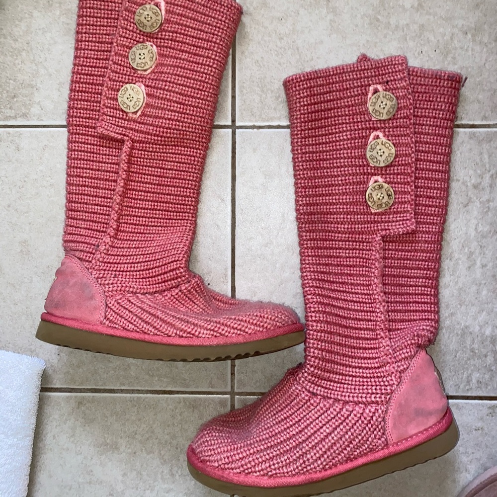 Pink button Uggs size 8